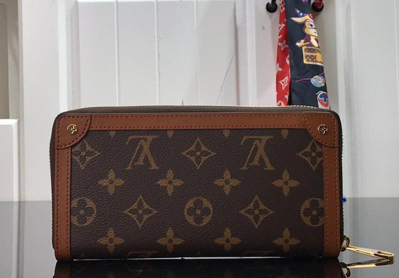 Luxe Touch Bags -   2352