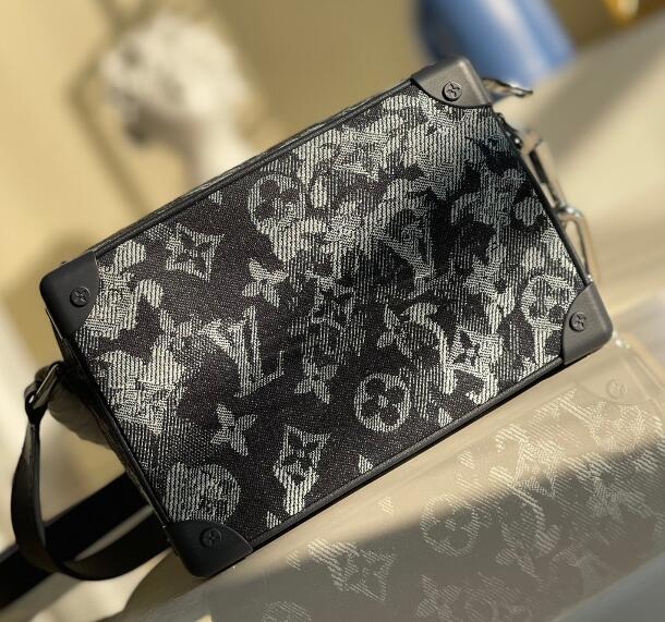 Luxe Touch Bags -   2549