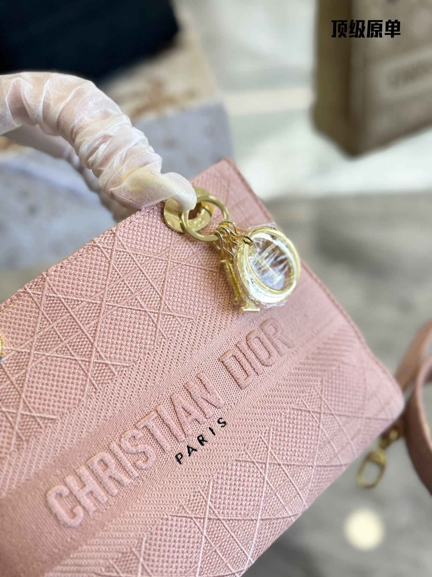 Luxe Touch Lady D-Lite