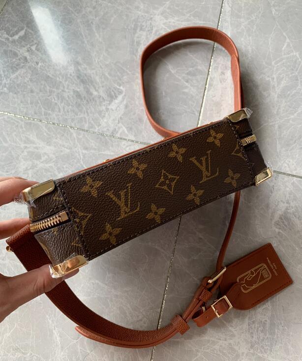 Luxe Touch Bags -   2361
