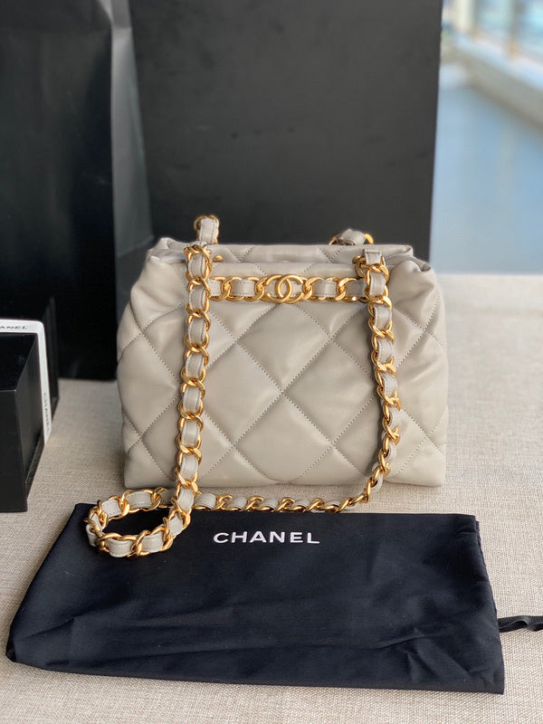 Luxe Touch Bags 

 -  Bags - 2881