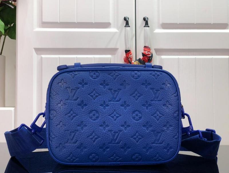 Luxe Touch Bags -   2196