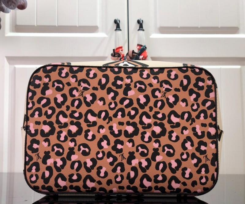 Luxe Touch Bags 

 - LTB Bags - 2340
