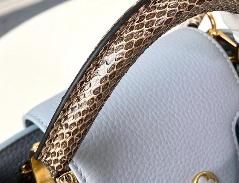 Luxe Touch Bags -   2574