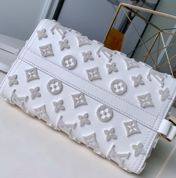 Luxe Touch Bags -   2910