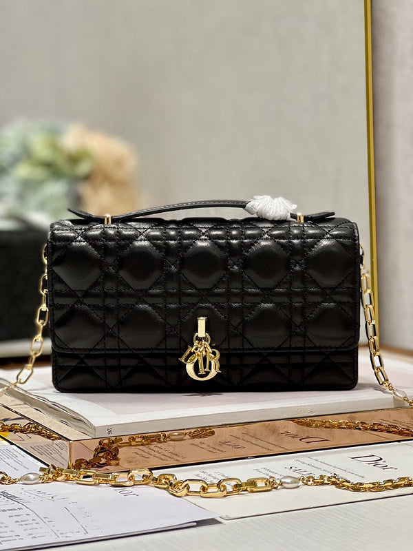 LTB - Luxe Touch Bags - 1407