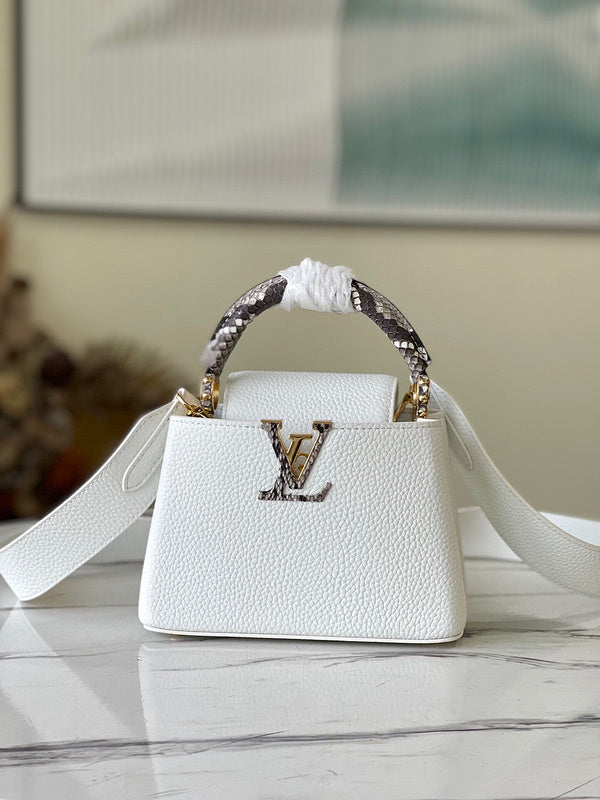 Fashion Luxe Touch bags - 5559