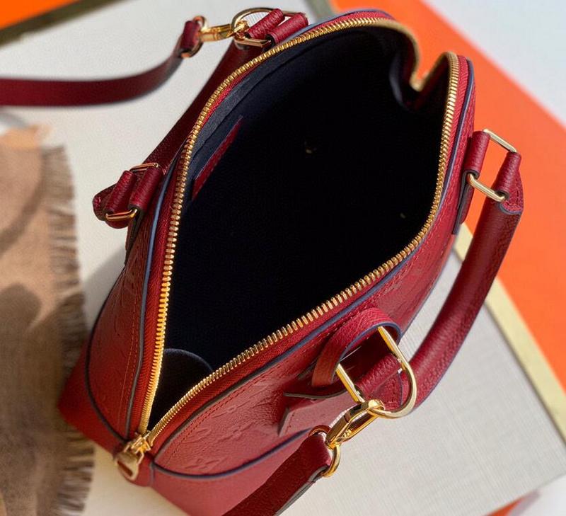 Luxe Touch Bags -   2996