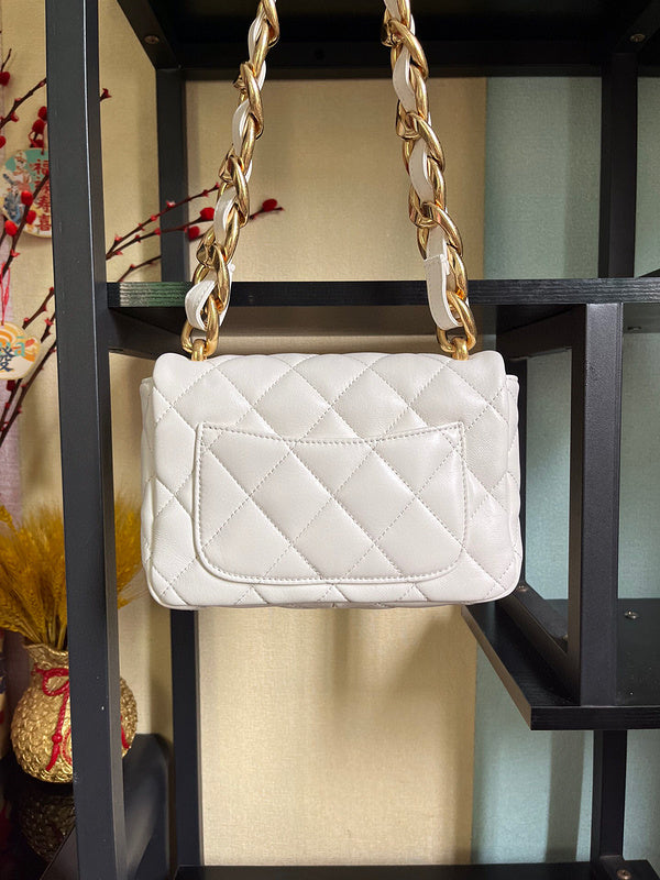 Luxe Touch Bags 

 -  Bags - 3094