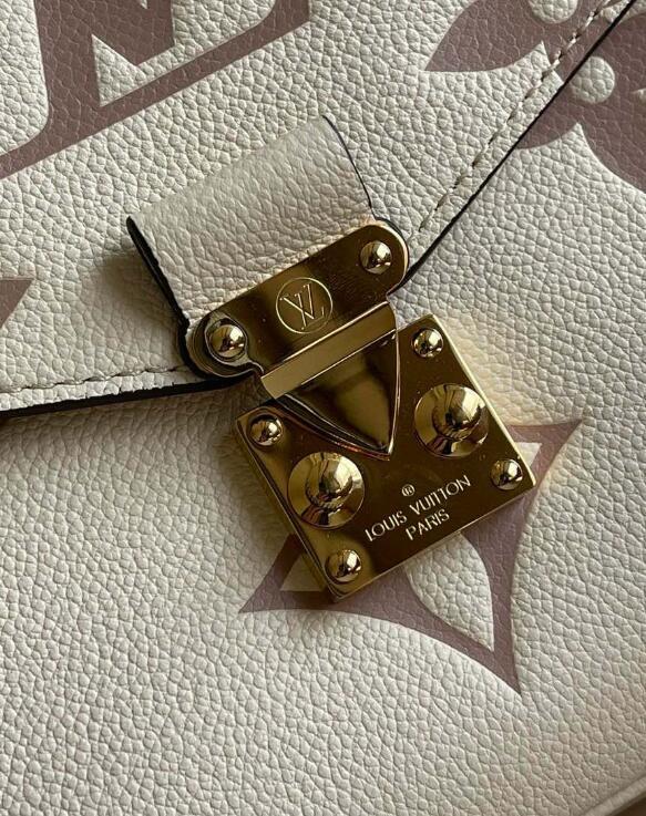 Luxe Touch Bags -   2483