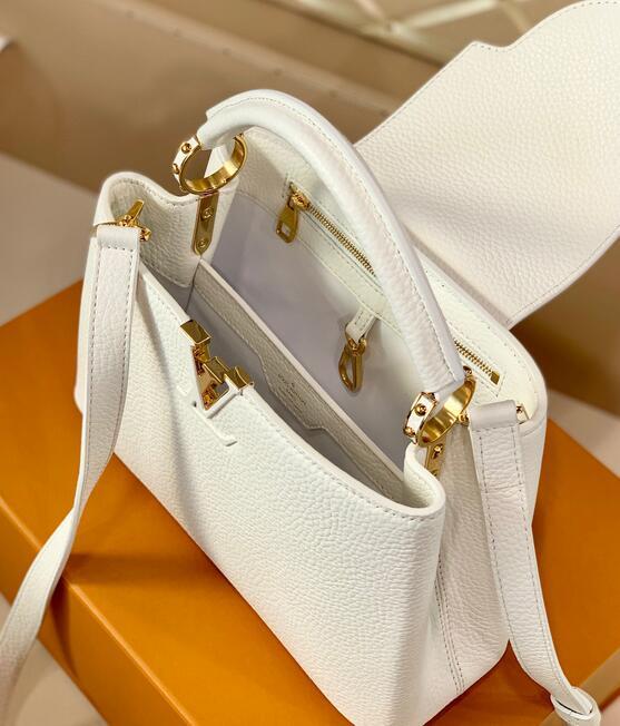 Luxe Touch Bags -   2945