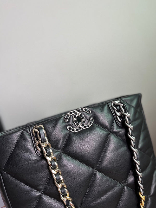 Luxe Touch Bags 

 -  Bags - 2700