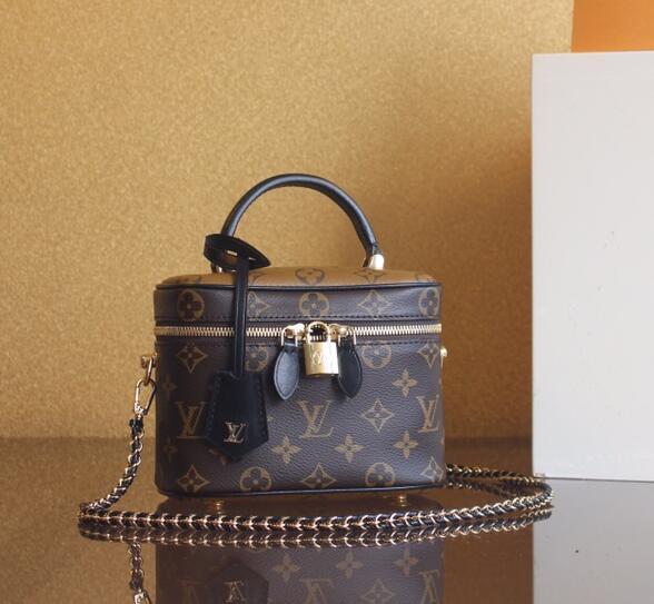 Luxe Touch Bags -   2224
