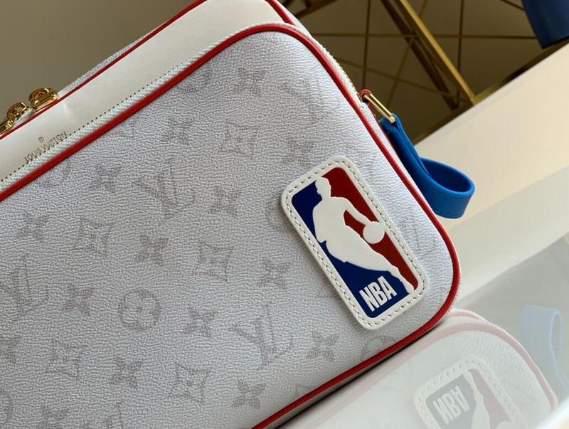 Luxe Touch Bags -   2618