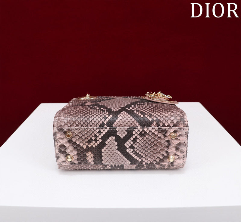 LTB - Luxe Touch Bags - 134