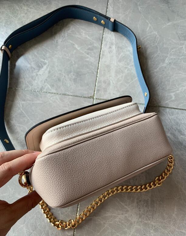 Luxe Touch Bags -   2381