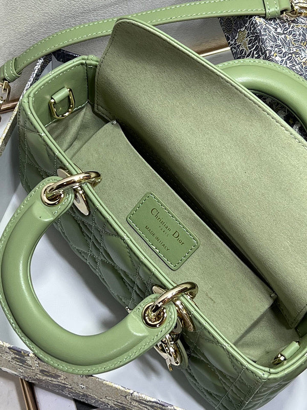 LTB - Luxe Touch Bags - 702