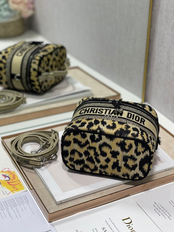 LTB - Luxe Touch Bags - 1949