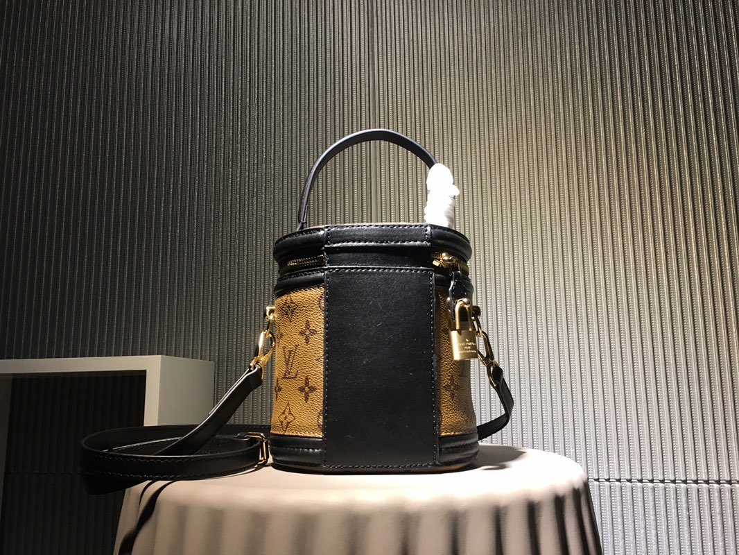 Luxe Touch Bags