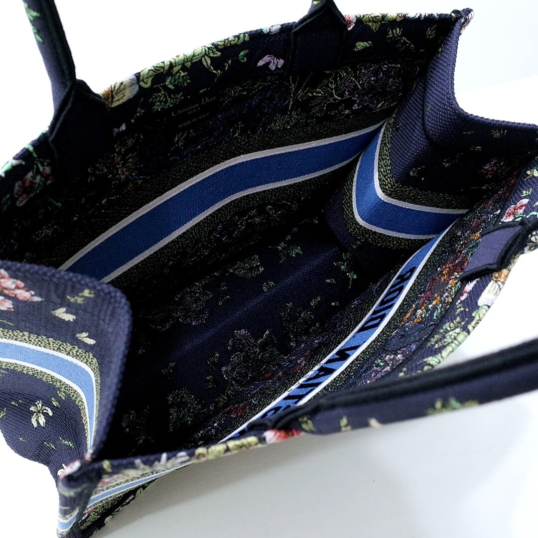 DIR1286 Book Tote small size 36.5cm 41.5cm Embroidery green black