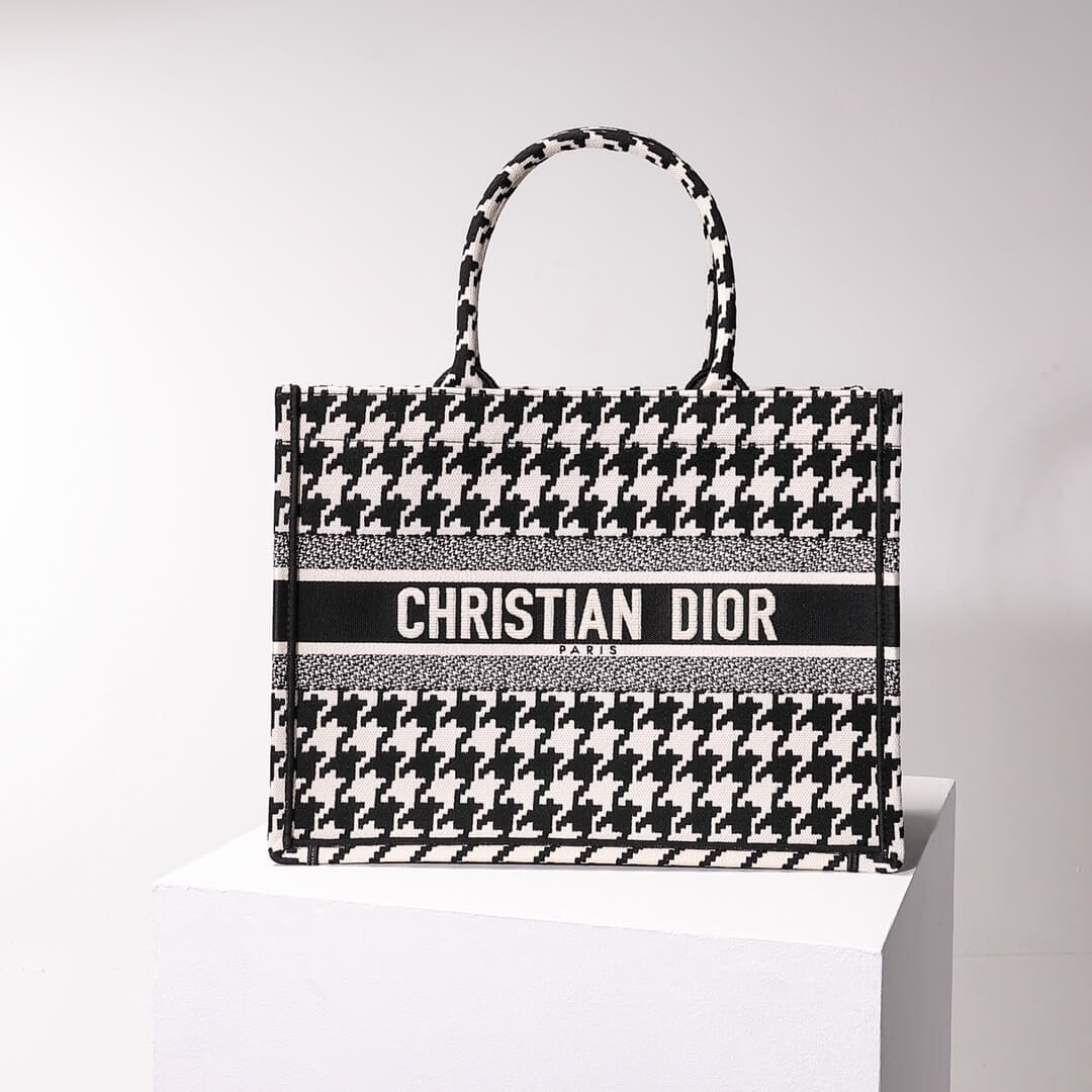 DIR Book Tote black BIG Handbag 1286 Embroidery LOGO black and white