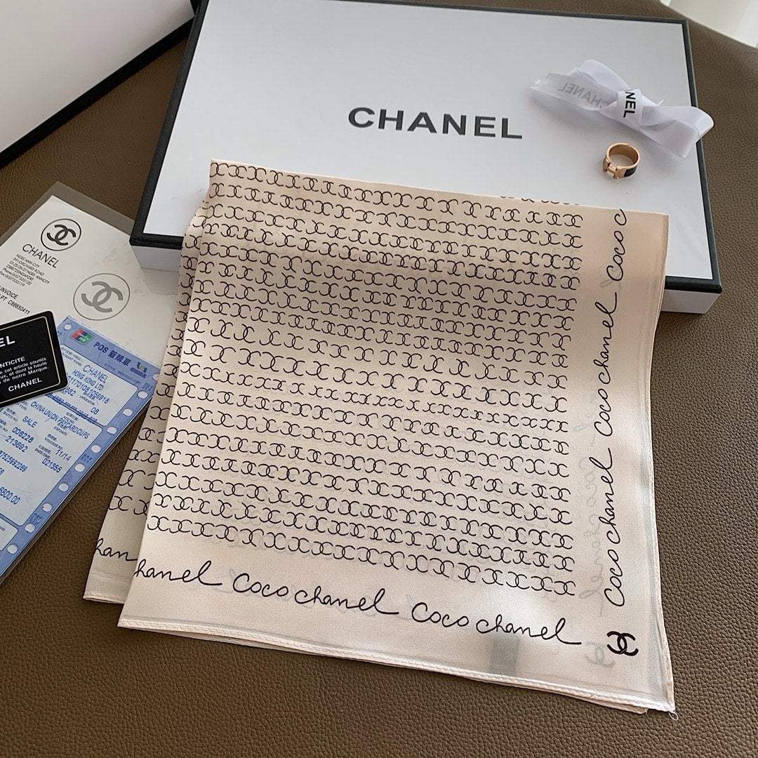 CC COCO SIGNATURE SILK SCARF IN BEIGE 70CM