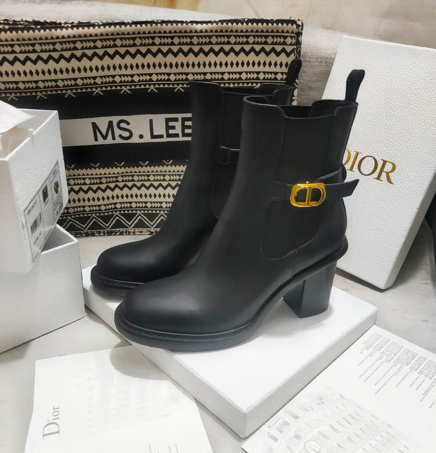 DD 30 MONTAIGNE HEELED ANKLE BOOT BLACK SUPPLE CALFSKIN KCI950VSO S900