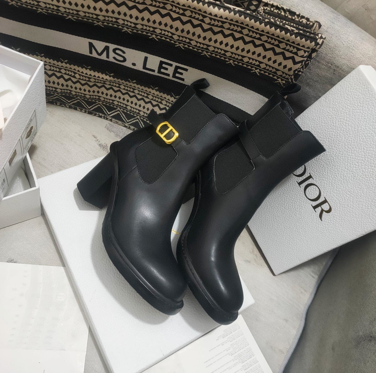 DD 30 MONTAIGNE HEELED ANKLE BOOT BLACK SUPPLE CALFSKIN KCI950VSO S900