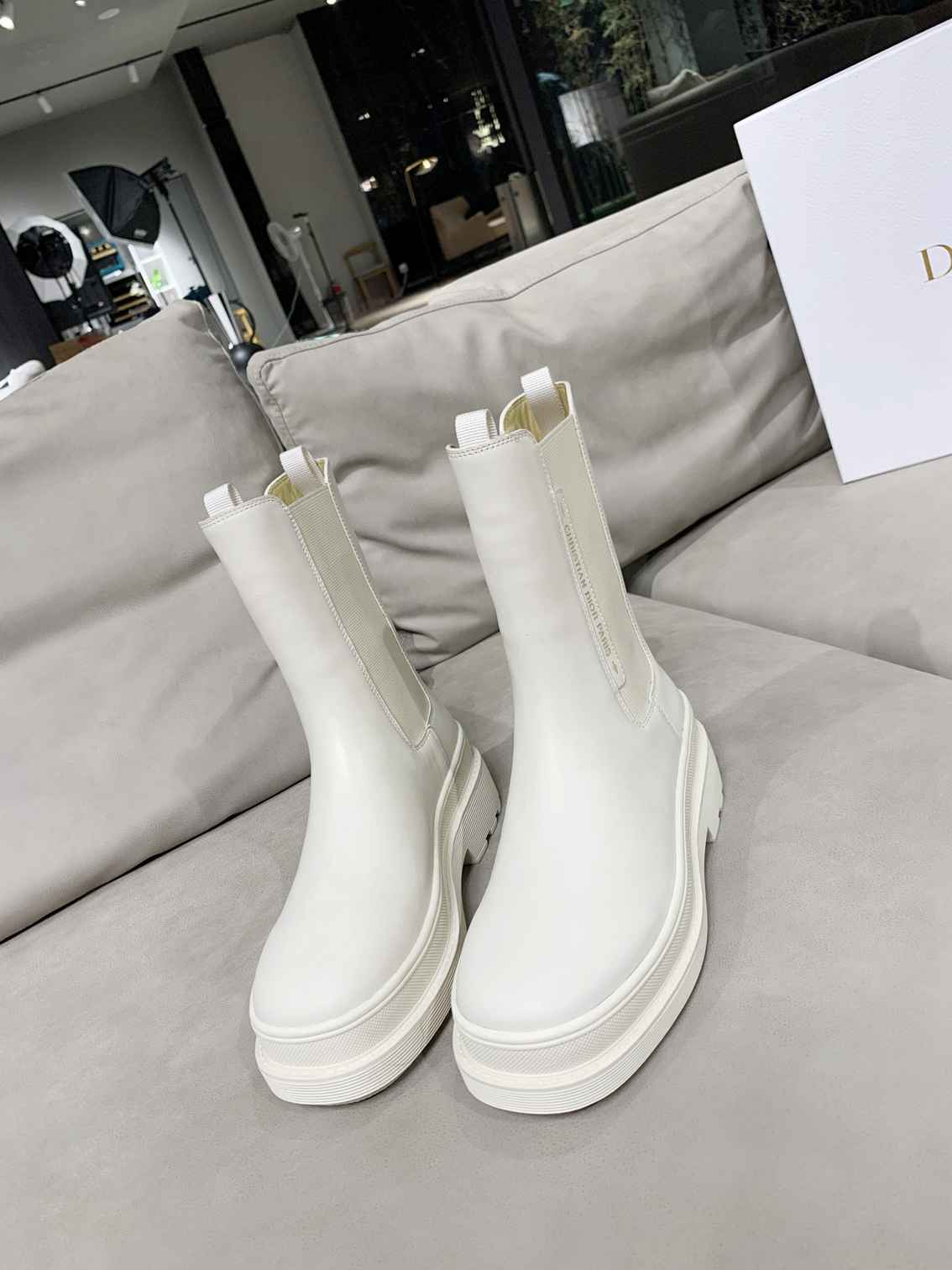 DD TRIAL ANKLE BOOTS LEATHER WHITE