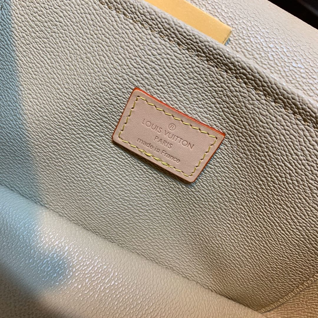 Luxe Touch Bags