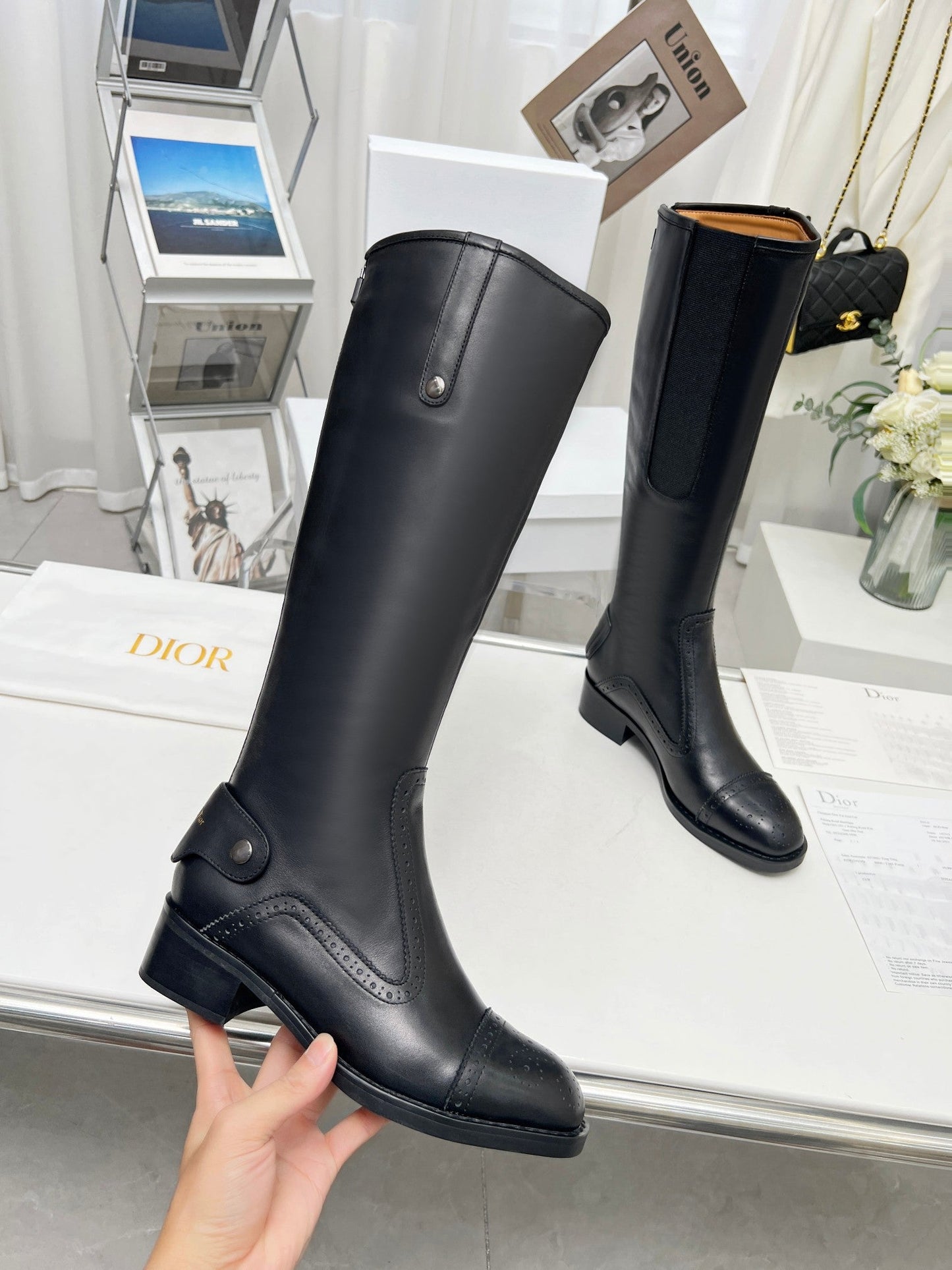 DD D FOLK HEELED HIGH BOOT BLACK