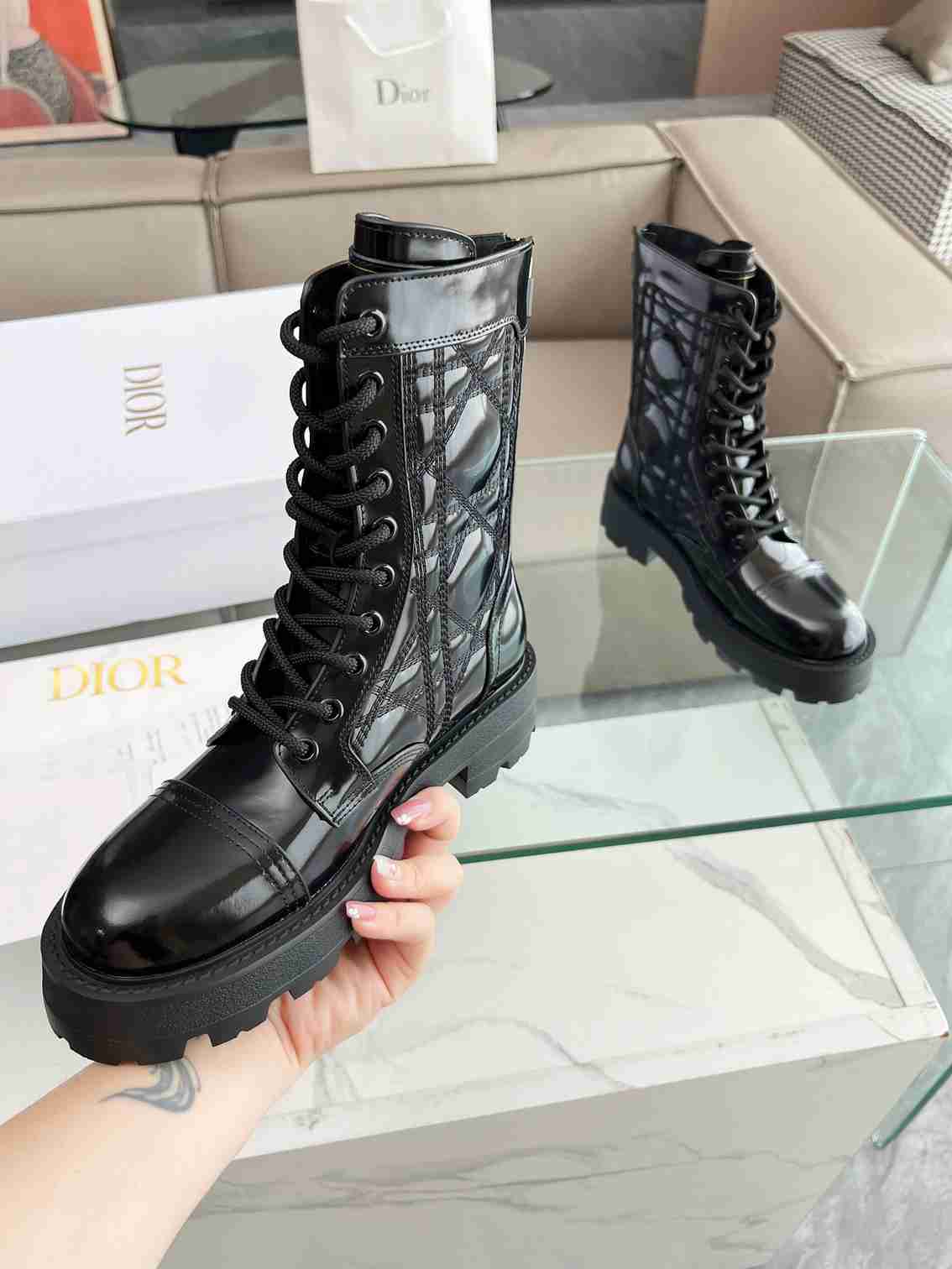 DD D UNIT ANKLE BOOT QUILTED CANNAGE CALFSKIN BLACK KCI995CQC S900