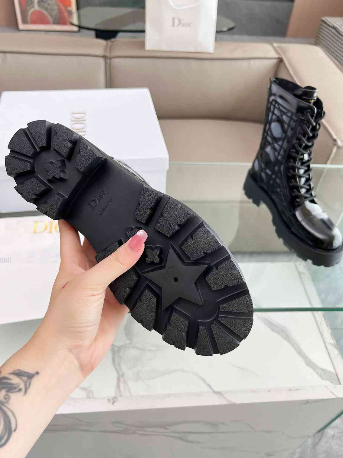 DD D UNIT ANKLE BOOT QUILTED CANNAGE CALFSKIN BLACK KCI995CQC S900
