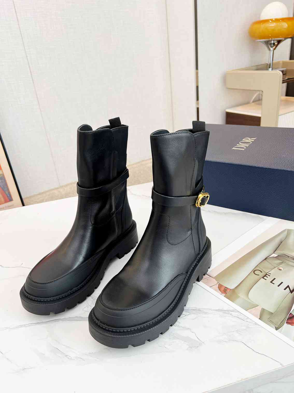 DD 30 MONTAIGNE ANKLE BOOT BLACK