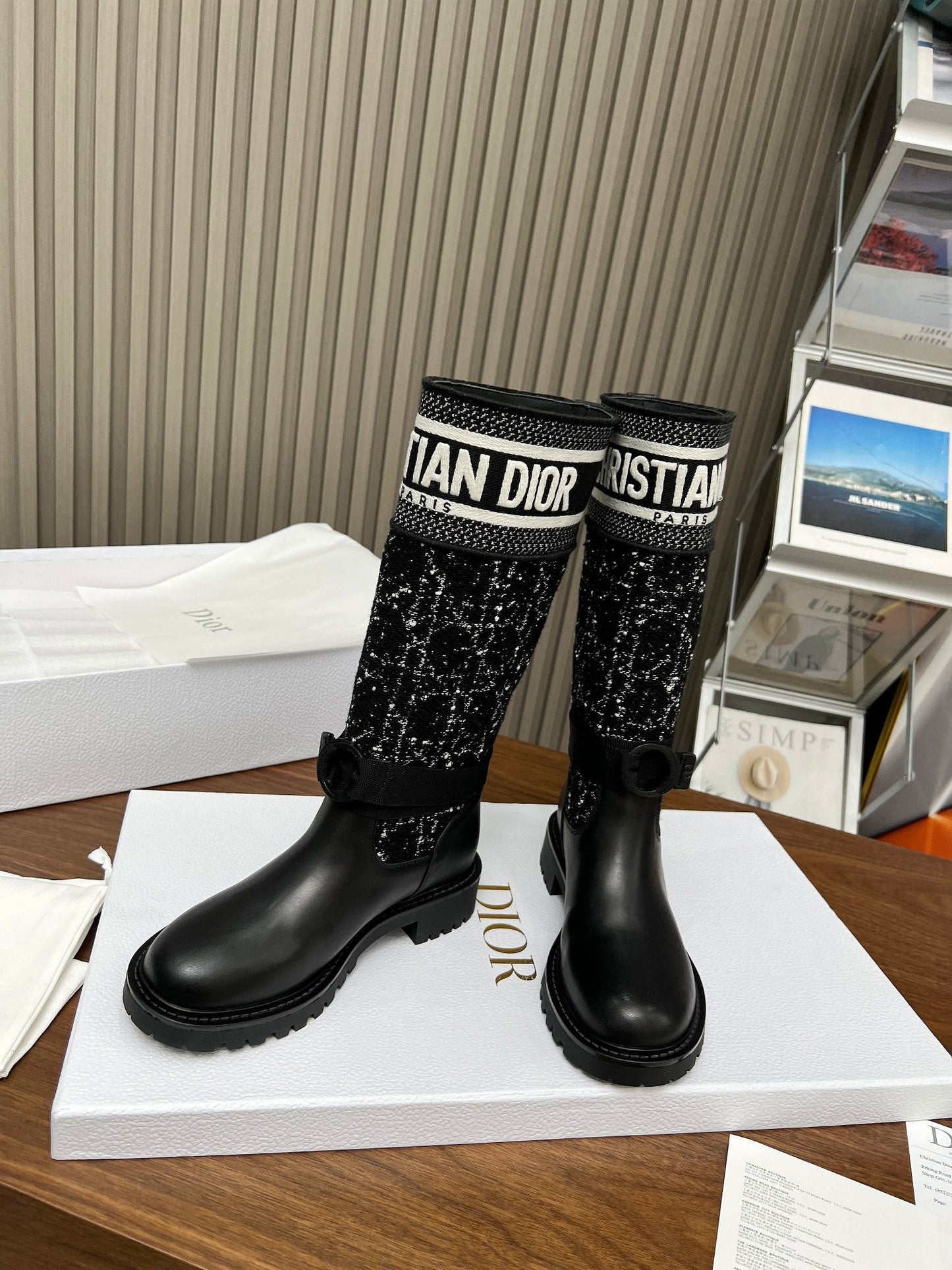 DD D MAJOR BOOT CALFSKIN AND CANNAGE TWEED BLACK AND WHITE KCI981CWY S17X