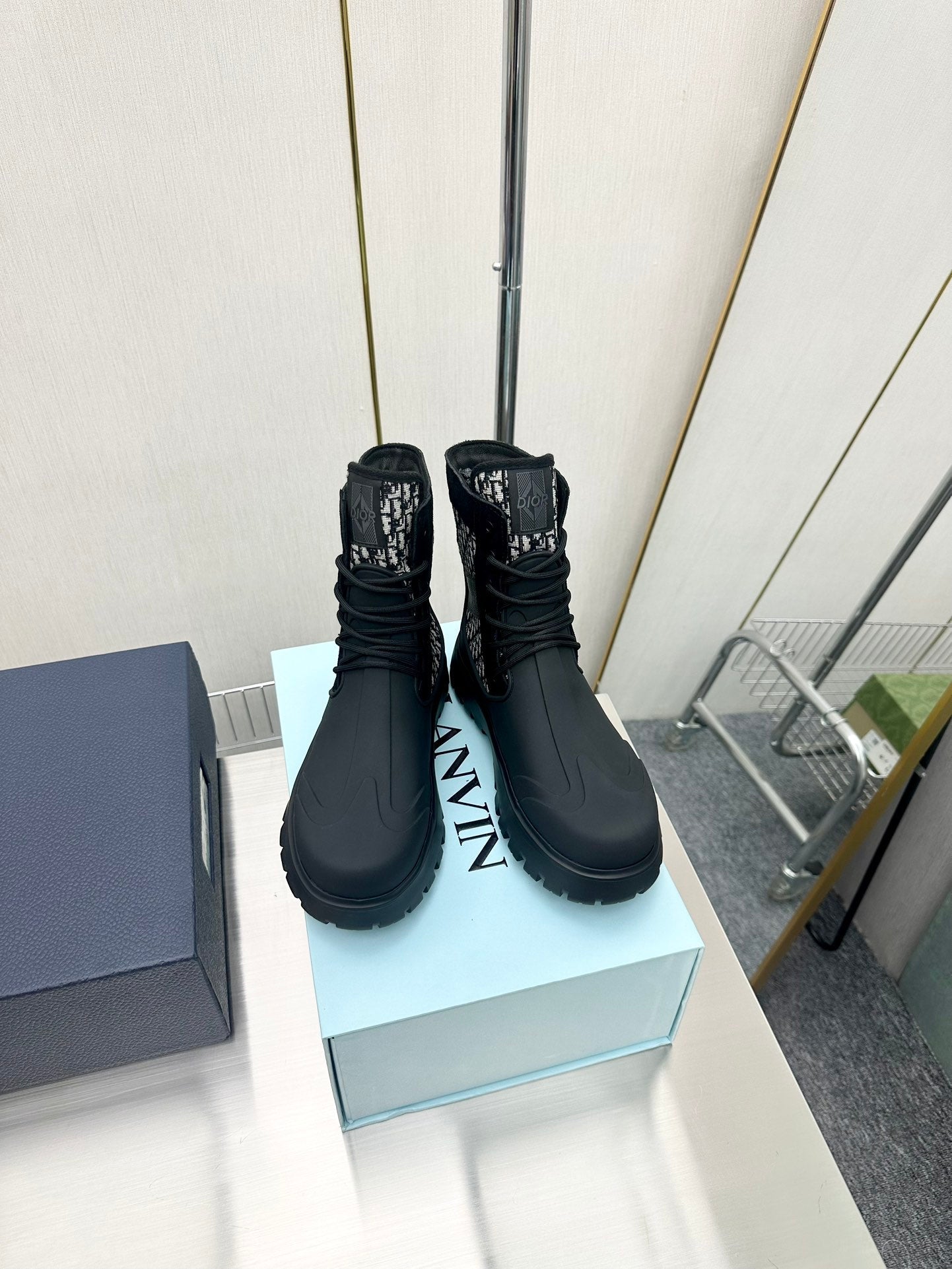 DD GARDEN LACE UP BOOT BLACK 3BO315ZYH H961