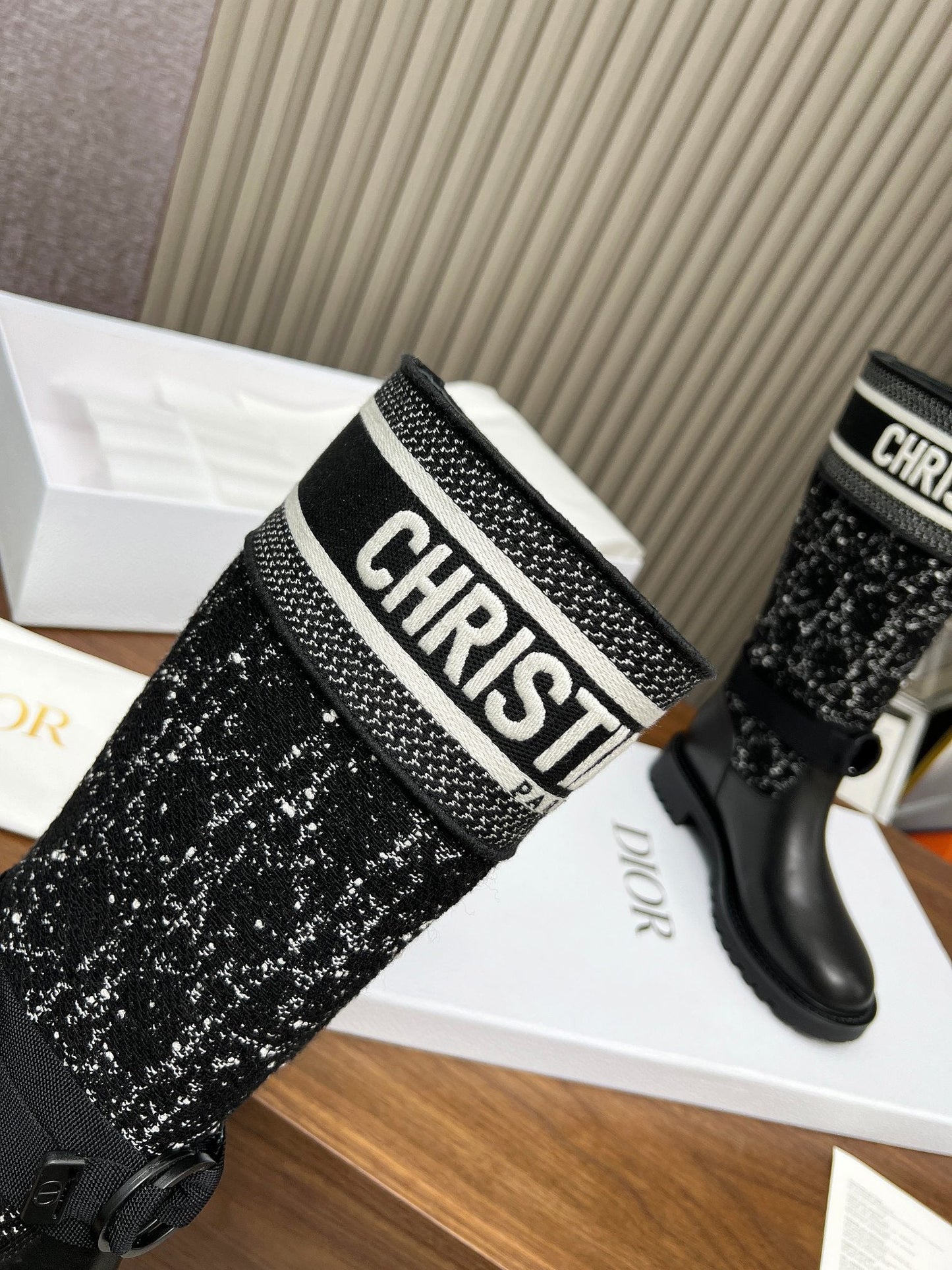 DD D MAJOR BOOT CALFSKIN AND CANNAGE TWEED BLACK AND WHITE KCI981CWY S17X