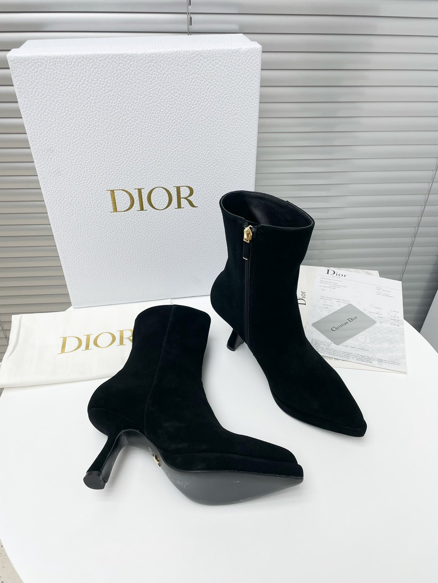 DD SUEDE LEATHER ANKLE BOOTS BLACK