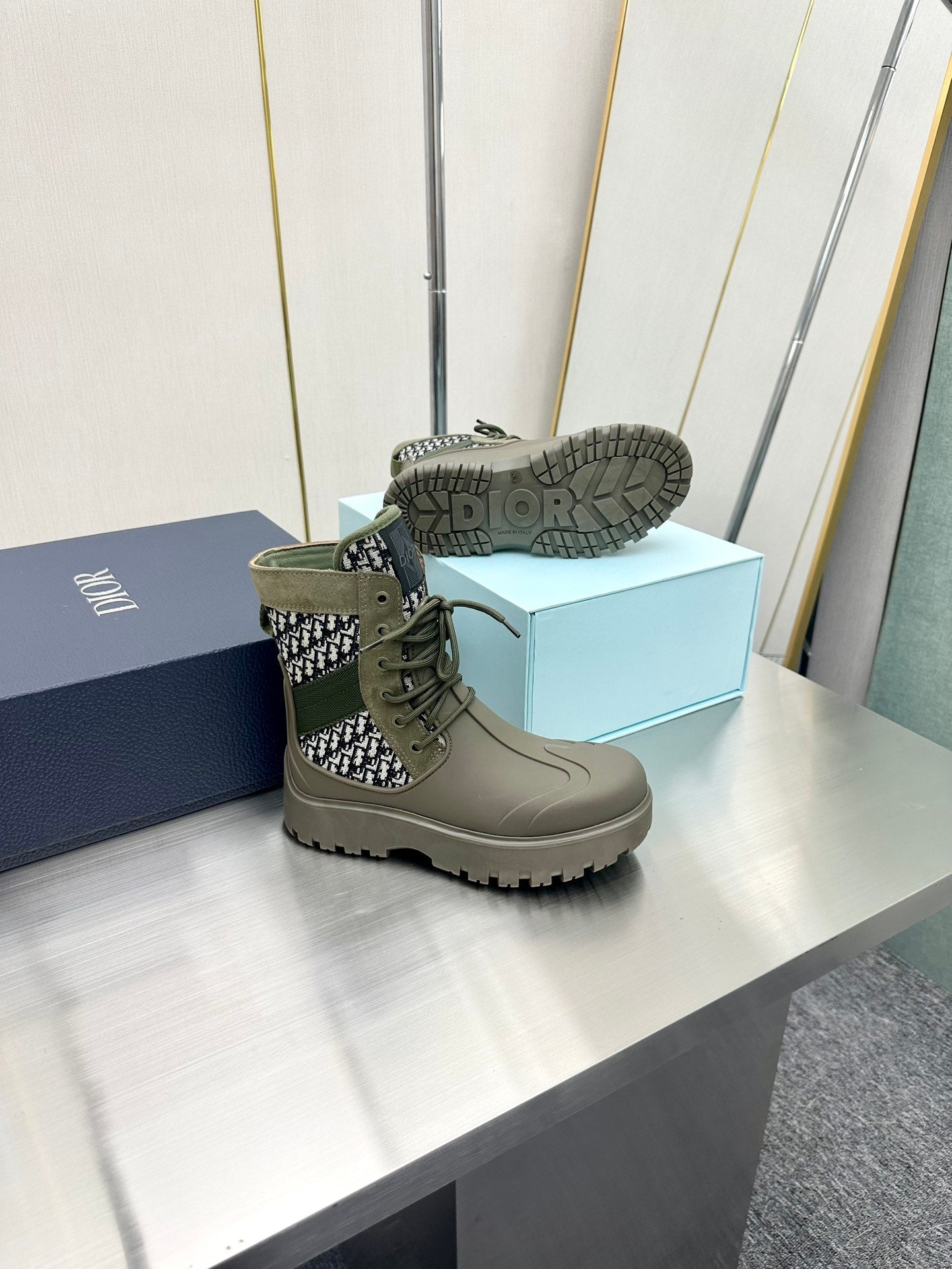 DD GARDEN LACE UP BOOT GREEN