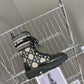 DD D MAJOR BOOTS BLACK AND BEIGE