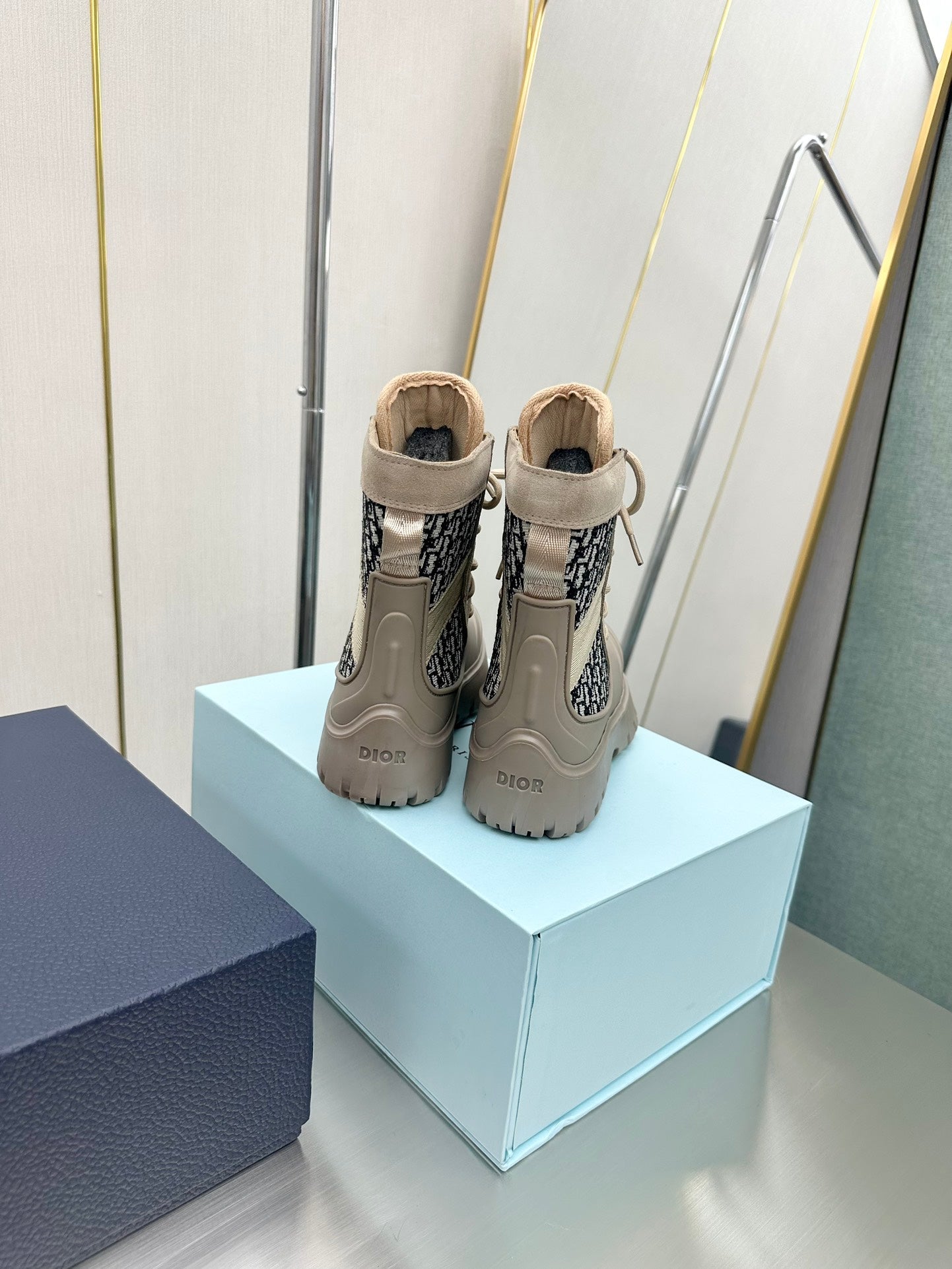 DD GARDEN LACE UP BOOT BEIGE 3BO315ZYH H164