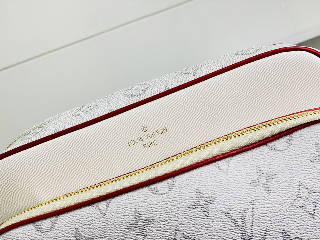 Luxe Touch Bags