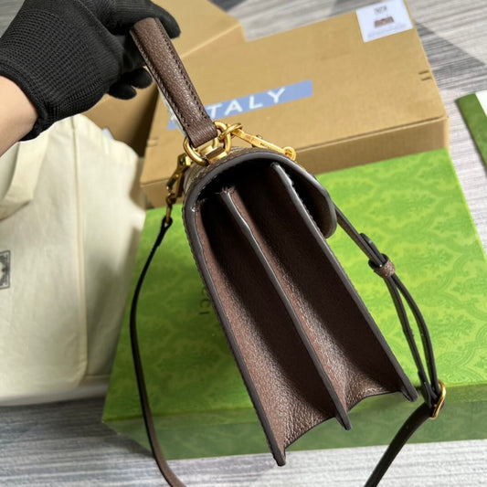 GG gold BB shoulder crossbody bag brown Co branded style 680119