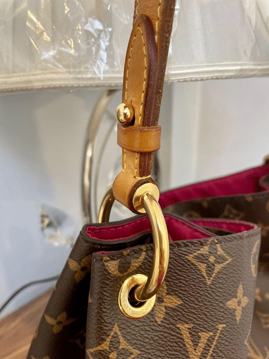 LV GRACEFUL MM 41CM PEONY M43703
