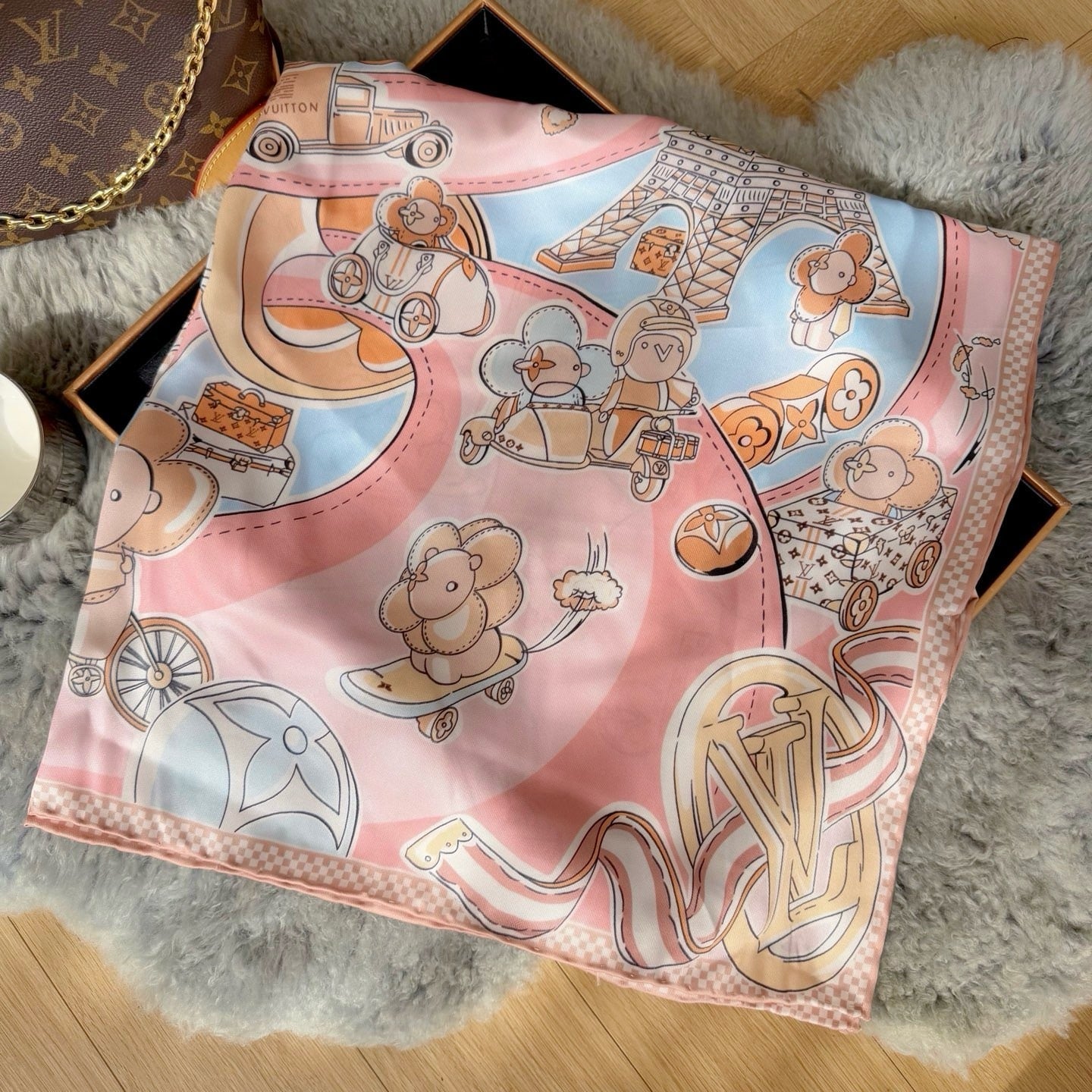 LV VIVIENNE 90 SPEEDY SQUARE SILK SCARF LIGHT PINK 90CM M79155