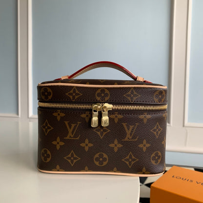 M44495 Nine Cosmetic Bag mini brown monogram 20cm 16cm