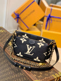 M57630 Multi Pochette Accessoires cross body bags shoulder bag dirty white calfskin Monogram
