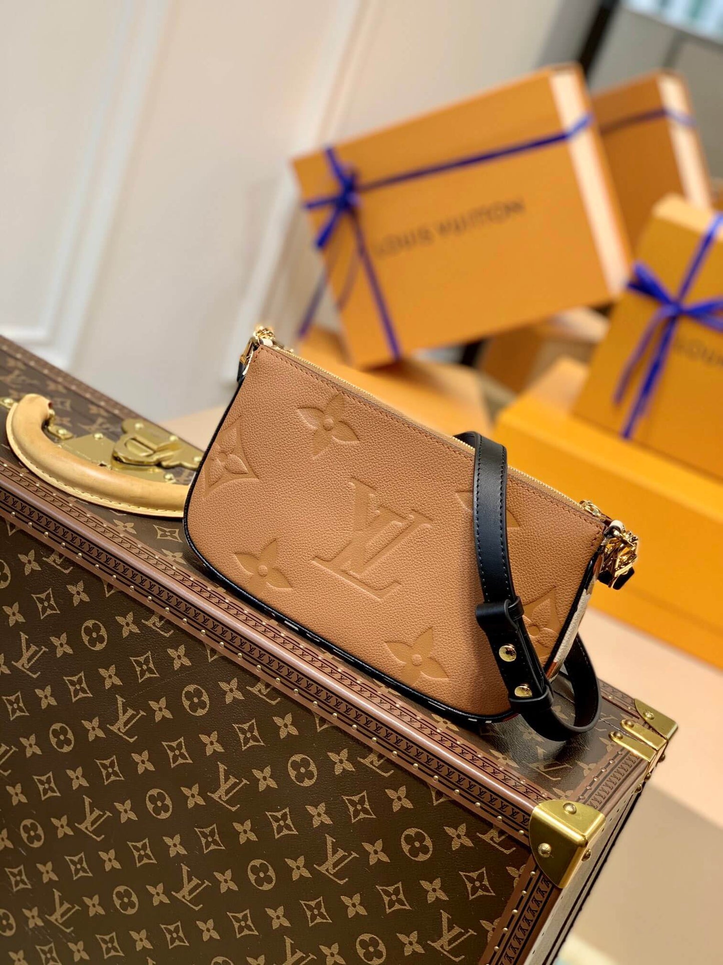 M58520 Multi Pochette Accessoires cross body bags shoulder bag brown calfskin Wild at Heart Monogram Empreinte