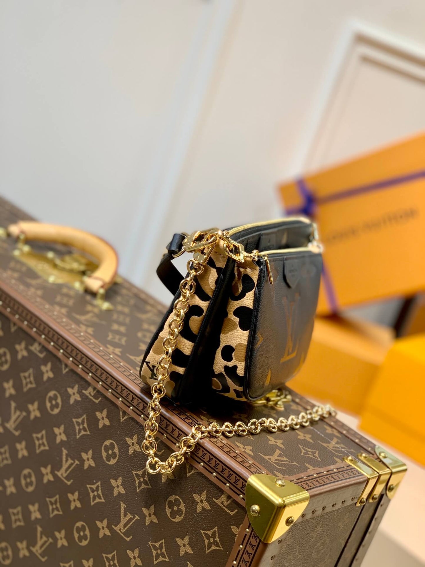 M58520 Multi Pochette Accessoires cross body bags shoulder bag black calfskin Wild at Heart Monogram Empreinte