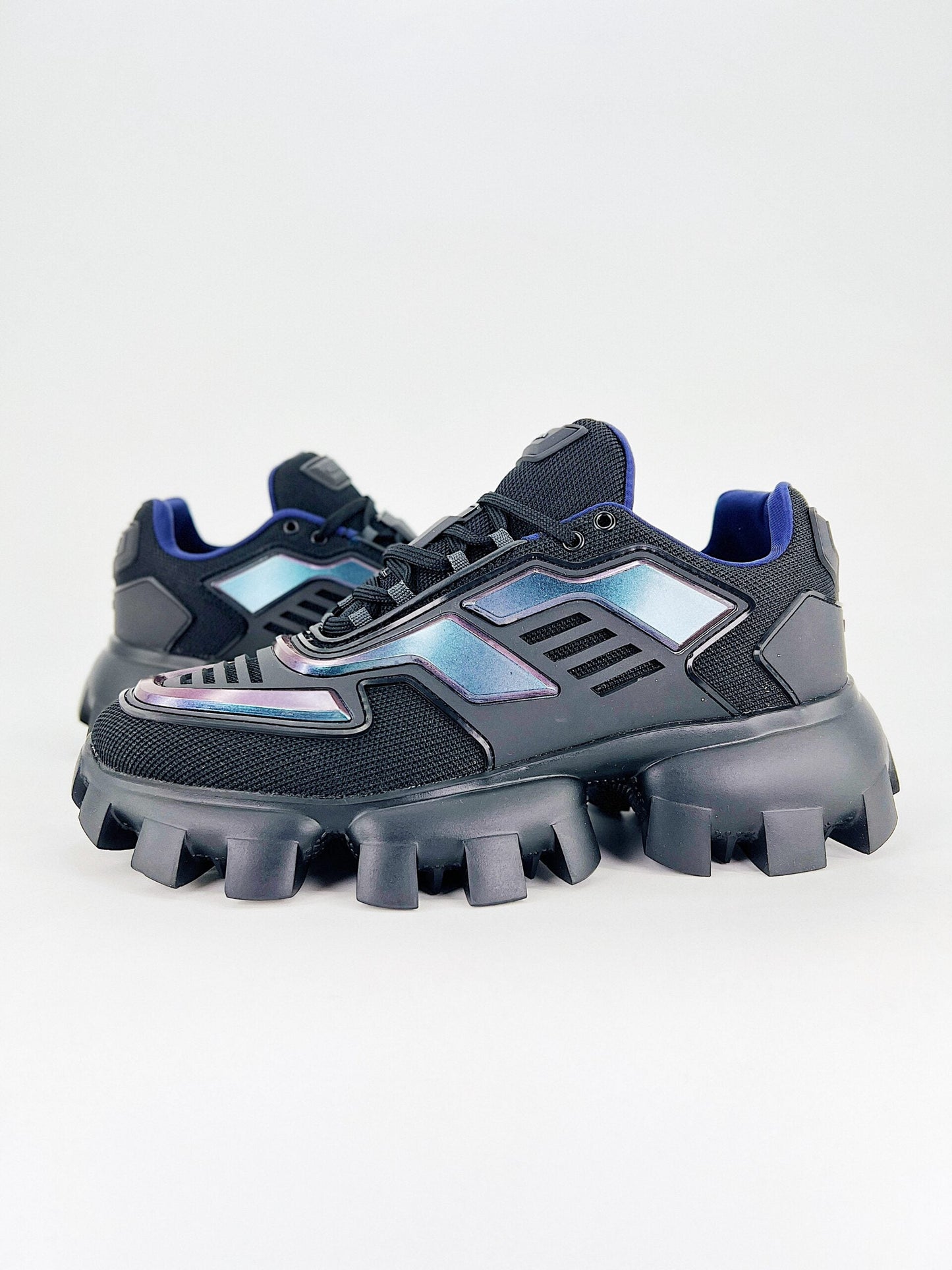 PR CLOUDBUST THUNDER LOW TOP SNEAKERS IN FABRIC IRIDESCENT